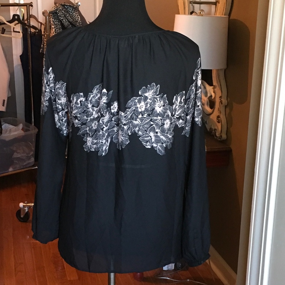 LOFT blouse - Picture 2 of 2
